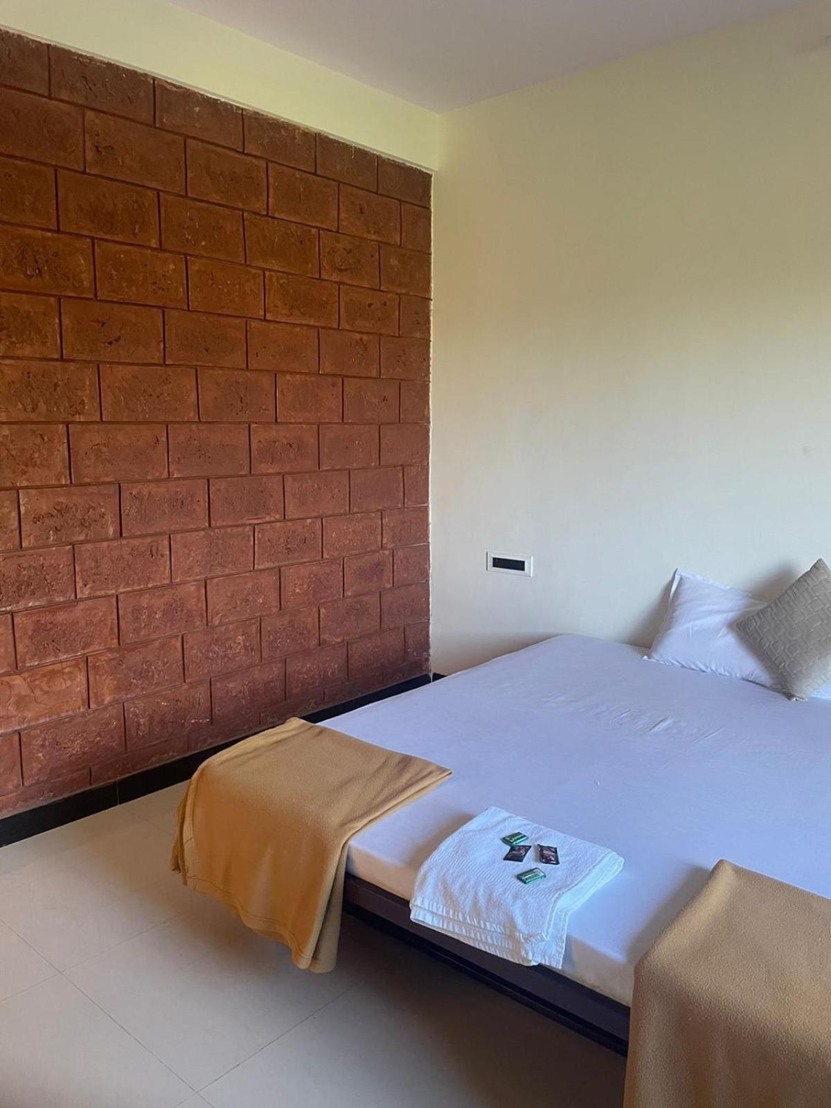 Scarlet Resort Alibag Luaran gambar